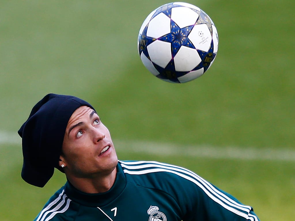 Cristiano Ronaldo no treino (REUTERS)