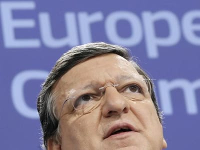 Bruxelas rejeita desvalorização competitiva do euro - TVI