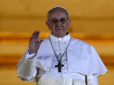 Papa pediu aos seus apoiantes que elegessem Ratzinger em 2005 - TVI