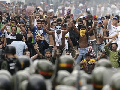 Venezuela: confrontos na rua após proclamação de Maduro - TVI