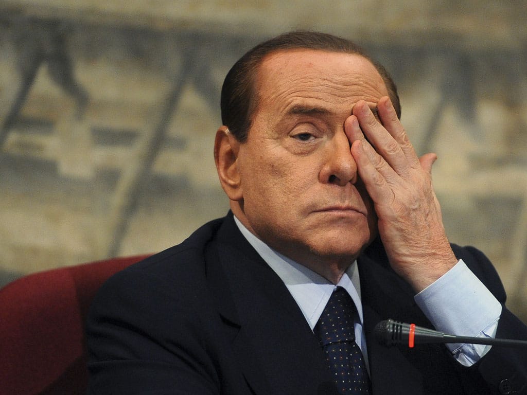 Silvio Berlusconi foi expulso do Senado italiano em novembro após ter sido condenado pela justiça italiana a 7 e 4 anos por abuso de menor e fraude