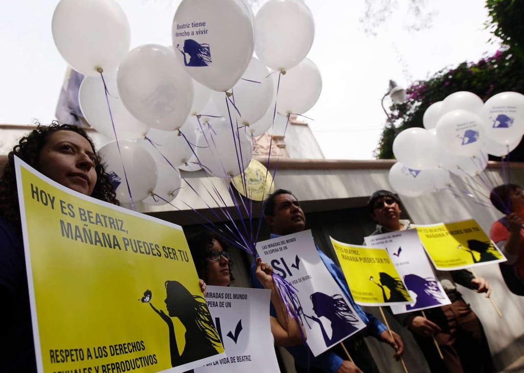 Amnistia Internacional protesta contra situação de Beatriz