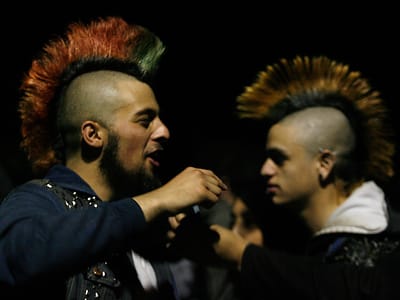 «O punk foi vendido, comprado e transformado, mas continua lá» - TVI