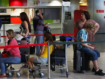 Greve de sábado de gerar constrangimentos nos aeroportos - TVI