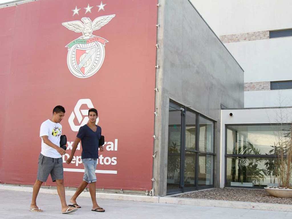 Regresso ao trabalho no Seixal (fotos: Gualter Fatia/SL Benfica)