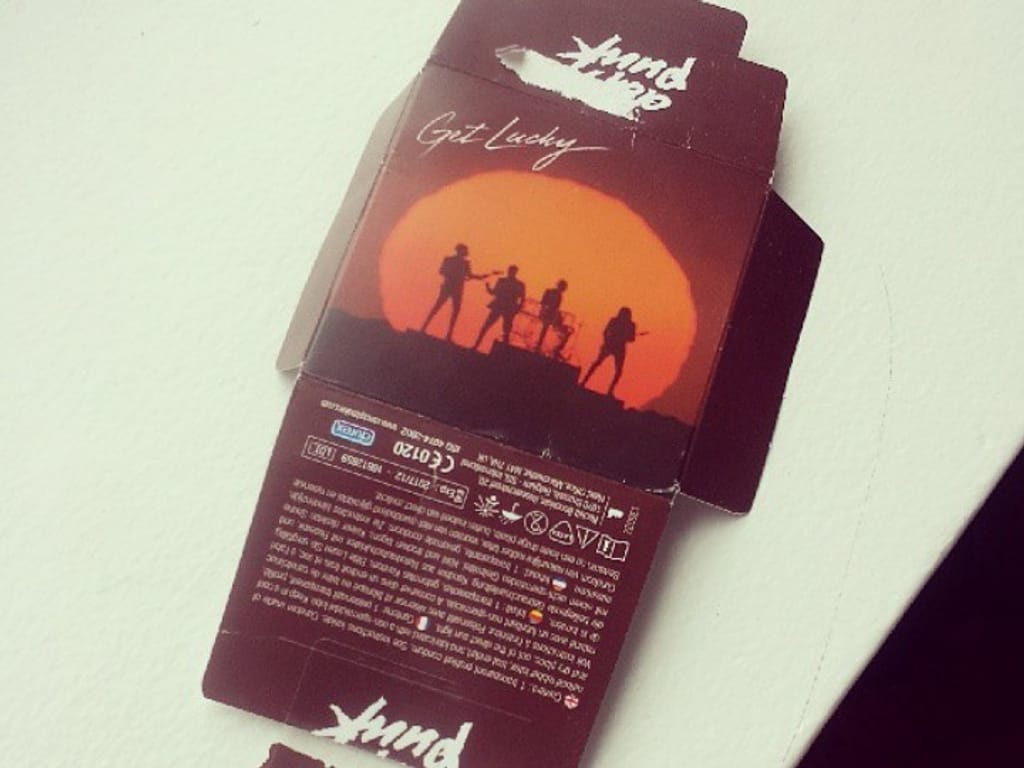 Preservativos «Get Lucky», dos Daft Punk (Instagram Diplo)