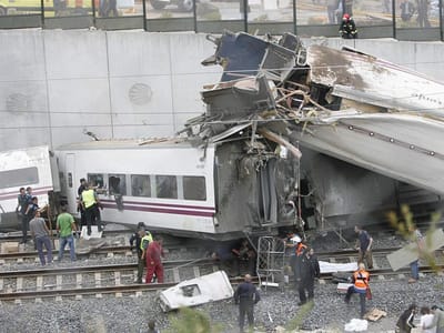 Pelo menos 78 mortos e 140 feridos em descarrilamento de comboio na Galiza - TVI
