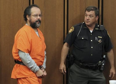Sequestrador de Cleveland foi condenado a «perpétua mais mil anos» de prisão - TVI