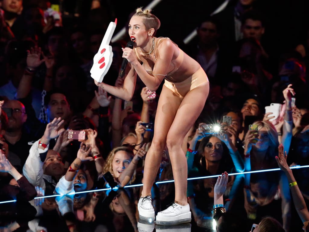 Miley Cyrus nos MTV Video Music Awards 2013 (Reuters)