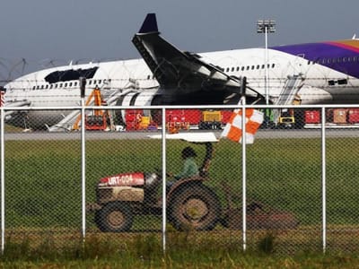 Tailândia: avião aterra de nariz e faz 14 feridos - TVI