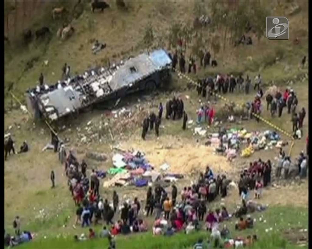 Peru: vários mortos em despiste de um autocarro de passageiros