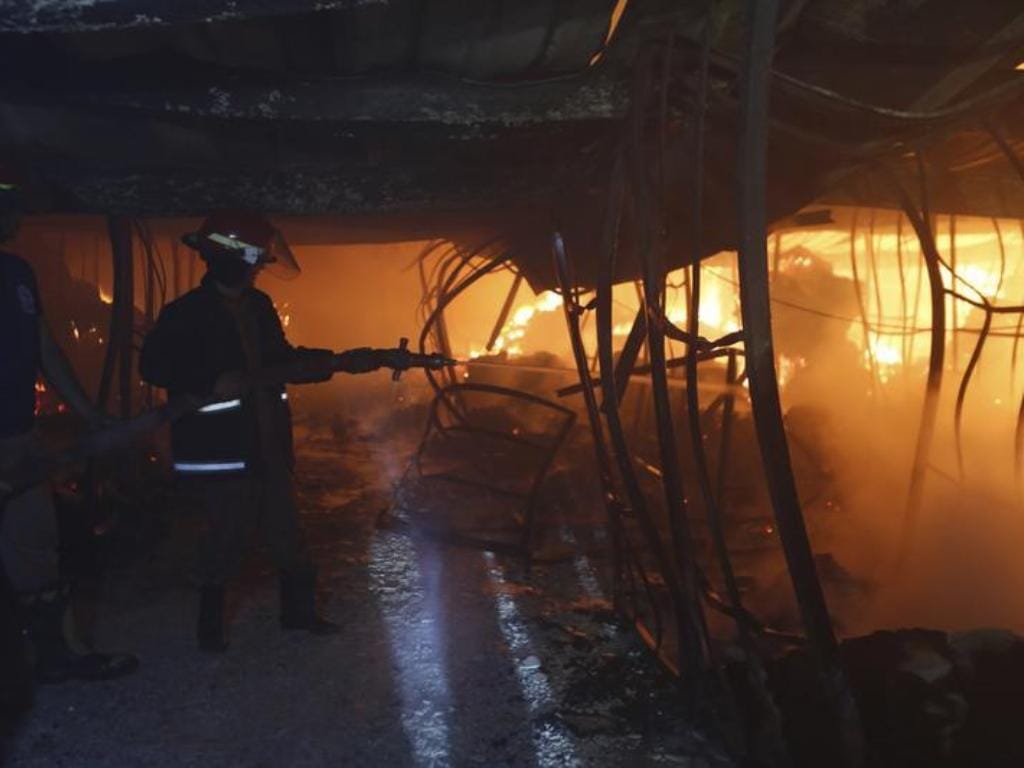 Incêndio em fábrica têxtil no Bangladesh [Reuters]