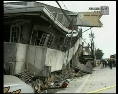 Número de mortos do sismo nas Filipinas já passa a centena - TVI