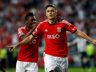Siqueira e as saídas no Benfica: «É a última coisa que me preocupa» - TVI