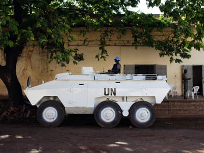 Três capacetes azuis mortos no Mali em ataque terrorista - TVI