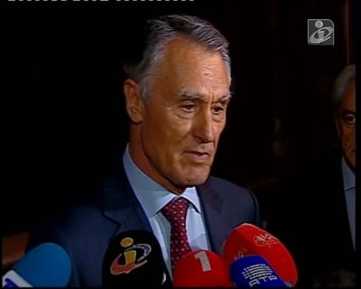 Cavaco remete para sábado decisão sobre envio da convergência de pensões para o TC - TVI