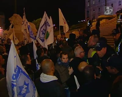 Polícias voltam aos protestos - TVI