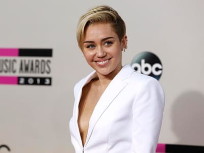Miley Cyrus lidera votação para Personalidade do Ano - TVI