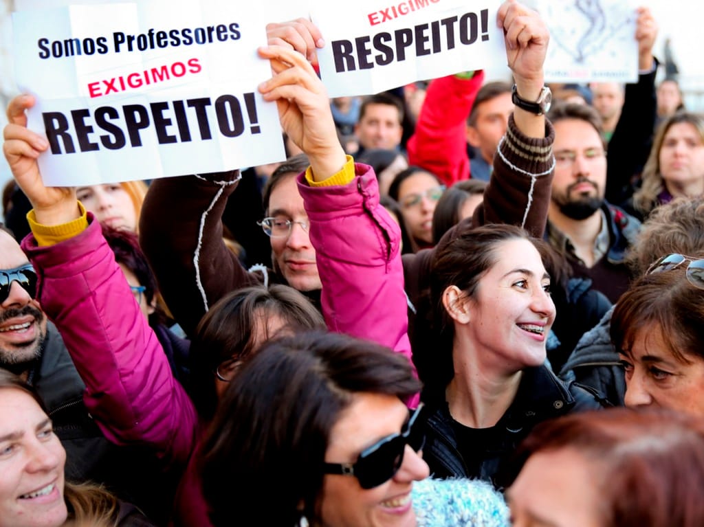 Protesto de professores no Parlamento [LUSA]