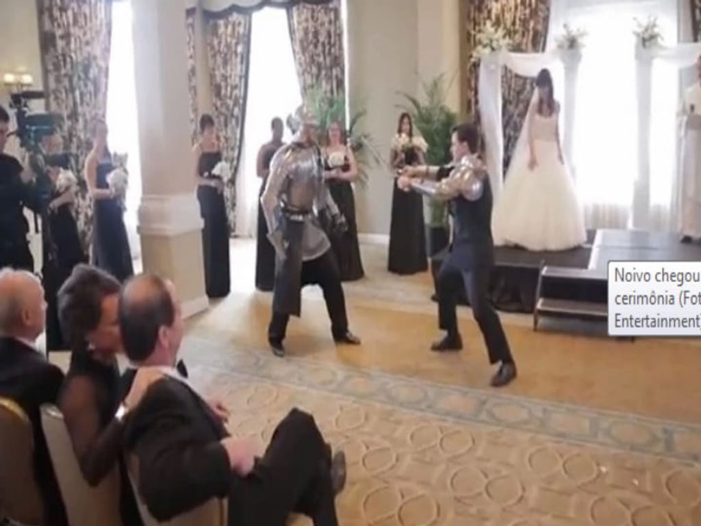 Super heróis e ninjas interrompem casamento (Foto: Reprodução/YouTube)