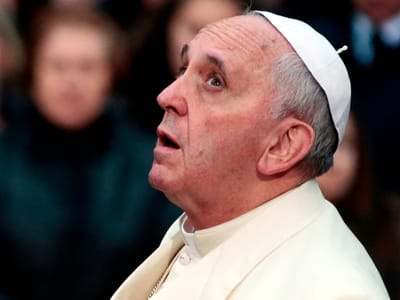 Papa pede fim dos «mercadores de carne humana» - TVI