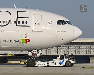 Passageiros do primeiro voo alternativo da TAP chegam a Bissau - TVI