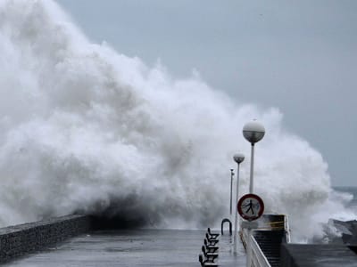 Capitania do Funchal emite aviso de mau tempo - TVI