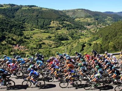 Vuelta: Valverde vence etapa e assume liderança - TVI
