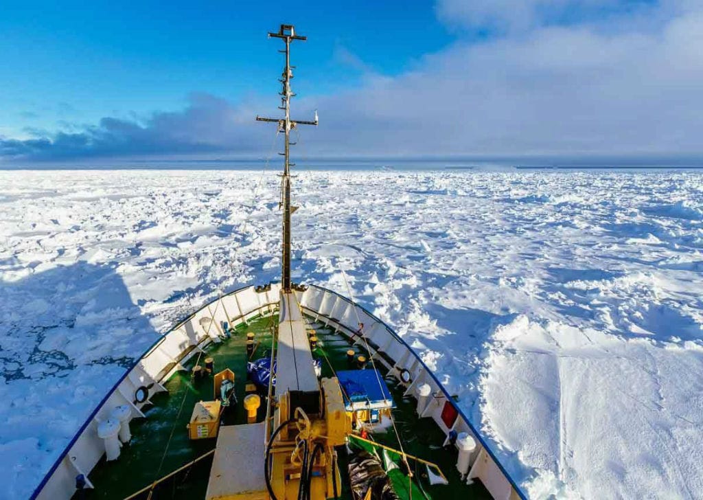 Akademik Shokalskiy, navio russo preso na Antártida (EPA/Australian Maritime Safety Authority)