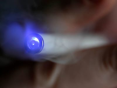 Impostos sobre tabaco: armazenistas acham «muito bem»  - TVI