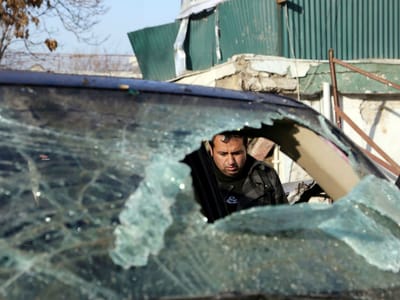 Ataque a edifícios governamentais de Cabul faz cinco mortes - TVI