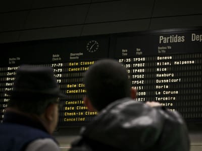 Nevoeiro provoca atrasos no Aeroporto de Lisboa - TVI