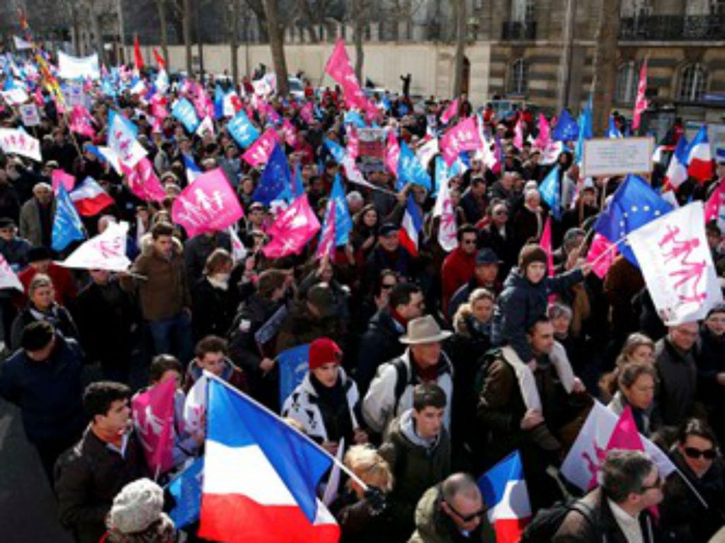 Paris: protesto contra legalização do casamento gay (REUTERS/ Benoit Tessier)