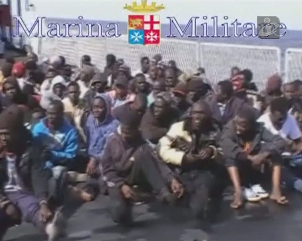 Mais de mil imigrantes resgatados
junto a Lampedusa