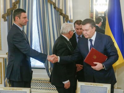 Ucrânia: Presidente saiu de Kiev e dirigiu-se para a zona oriental - TVI