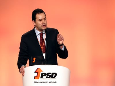 PSD diz que Passos é «líder sério» e o «mais preparado» para ser PM - TVI