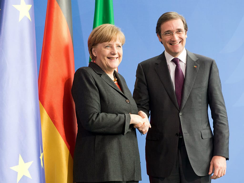 Passos Coelho com Angela Merkel na Alemanha (Lusa)