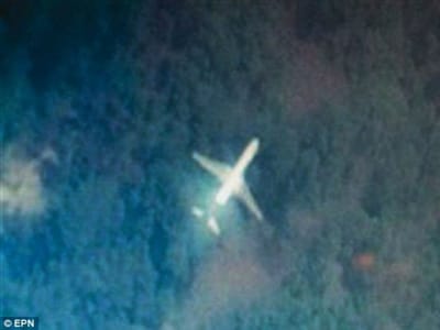 Estudante pode ter encontrado avião da Malásia na selva - TVI
