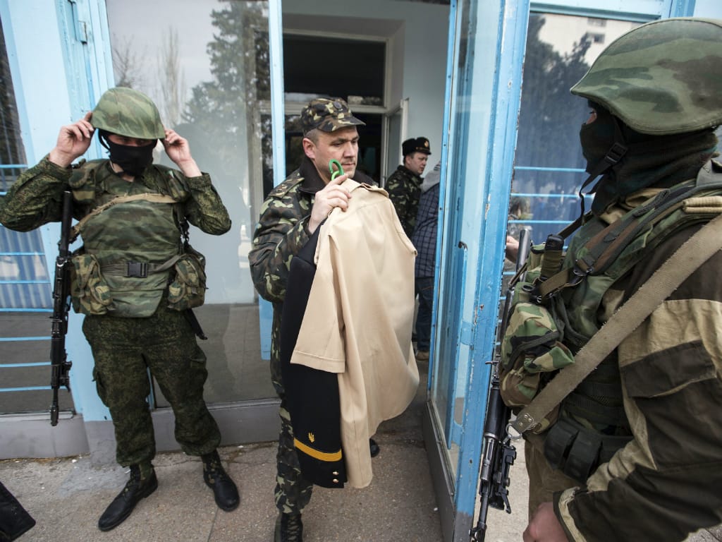 Forças pró-russas tomam base naval ucraniana