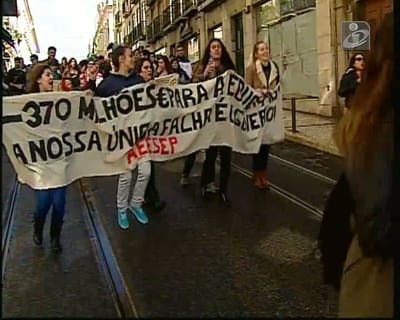 «A luta continua nas escolas e na rua» - TVI