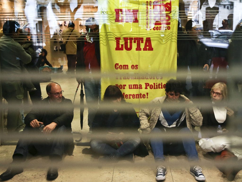 Sindicalistas ocupam Ministério da Educação (André Pereira/Lusa)