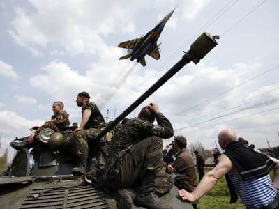 Ucrânia retira armamento pesado de Donetsk - TVI
