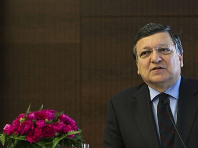 Barroso saúda escolha de um polaco para a presidência do Conselho Europeu - TVI