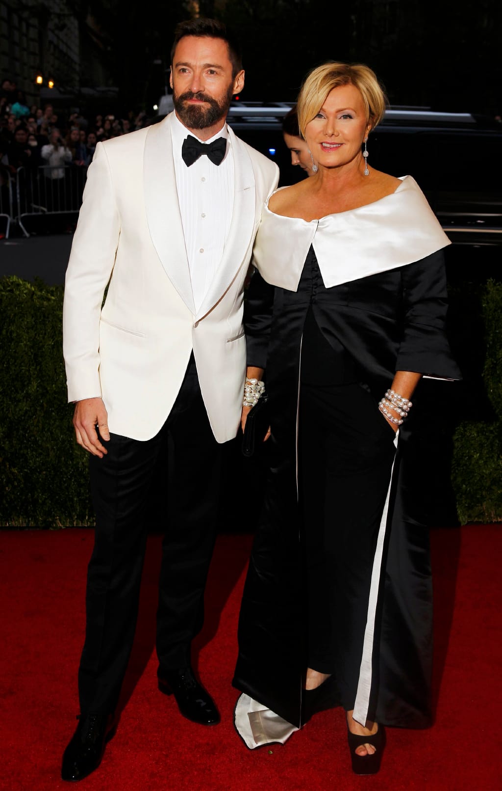 Hugh Jackman e Deborra-Lee Furness - Gala Beneficente do Costume Institute do MET de Nova Iorque 2014 Foto: Reuters