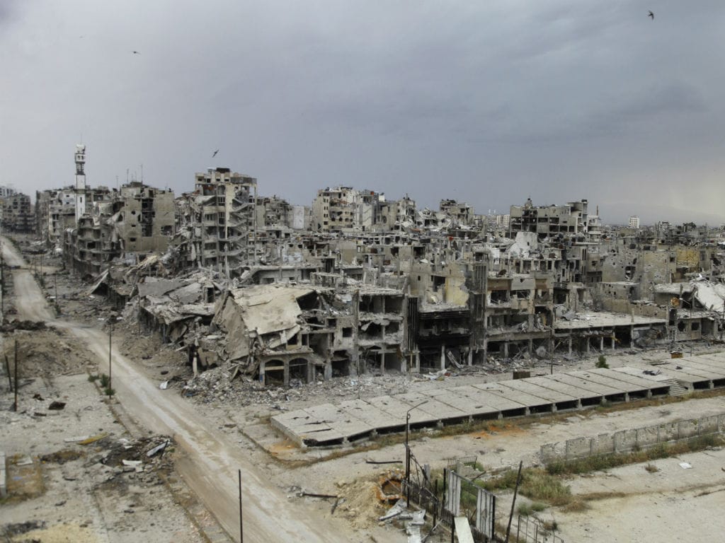 Destruição em Homs, Síria (REUTERS/Ghassan Najjar)