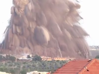 Rebeldes sírios explodem base militar do governo - TVI