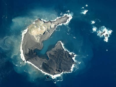 Ilha japonesa já aumentou 12 vezes de tamanho - TVI