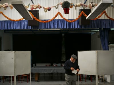 Mesas de voto encerradas em doze freguesias - TVI