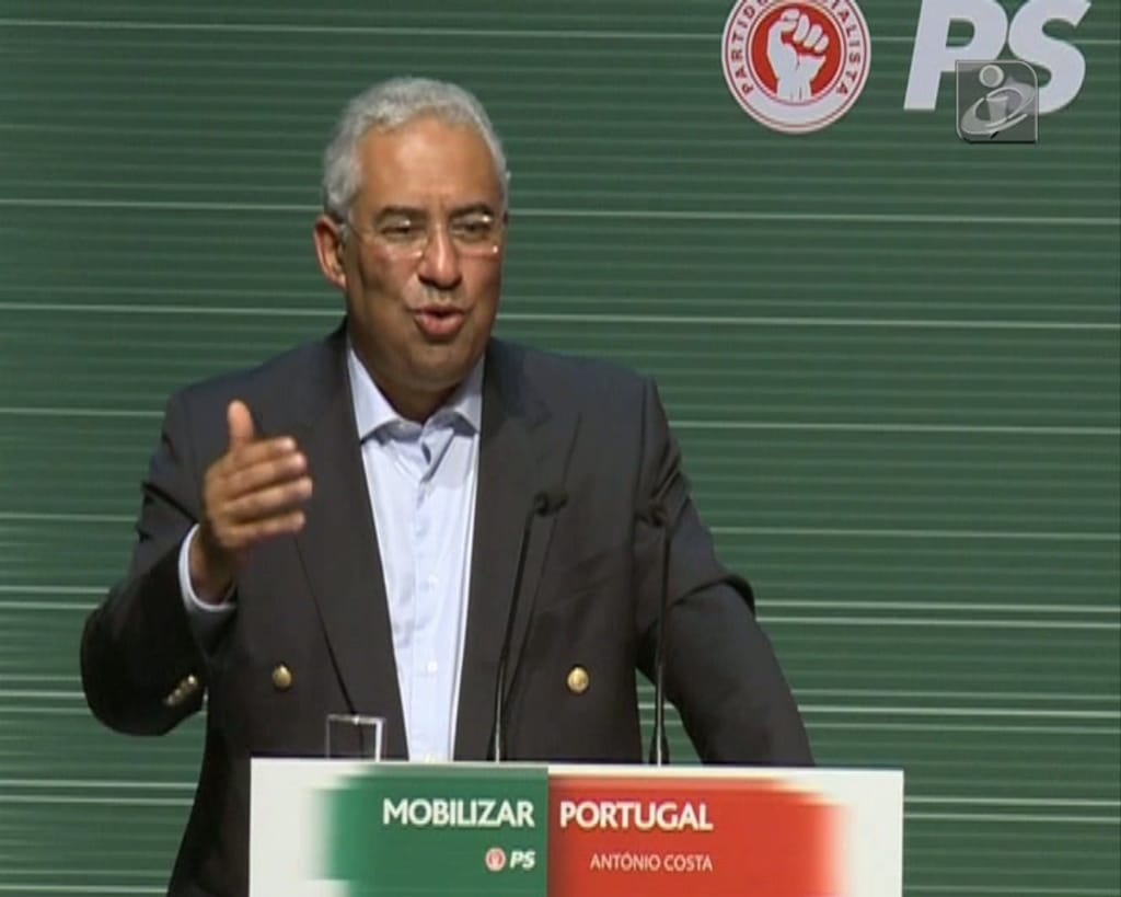 António Costa diz que PS não pode ser o partido do «pisca pisca»