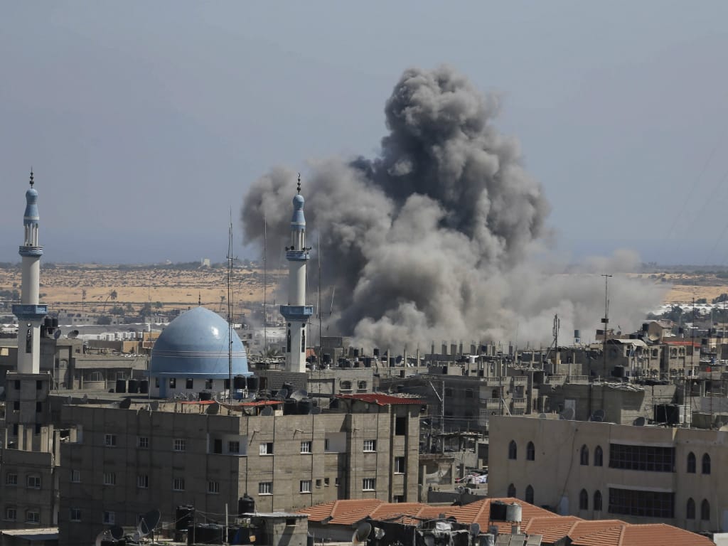 Israel ataca Gaza com centenas de «raides» (Reuters)